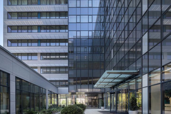 EQUITONE [tectiva] Office Garden, Budapest