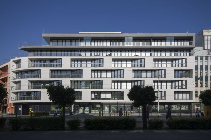 EQUITONE [Tectiva] Péterfia Corner, Debrecen