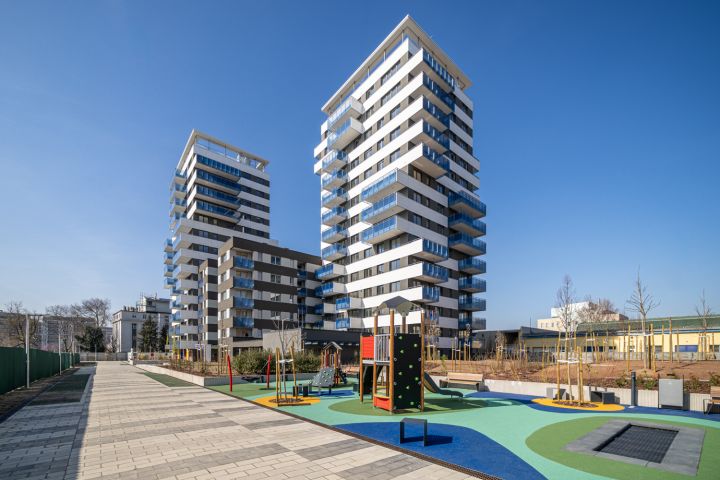 EQUITONE [Tectiva] Metrodom River Budapest